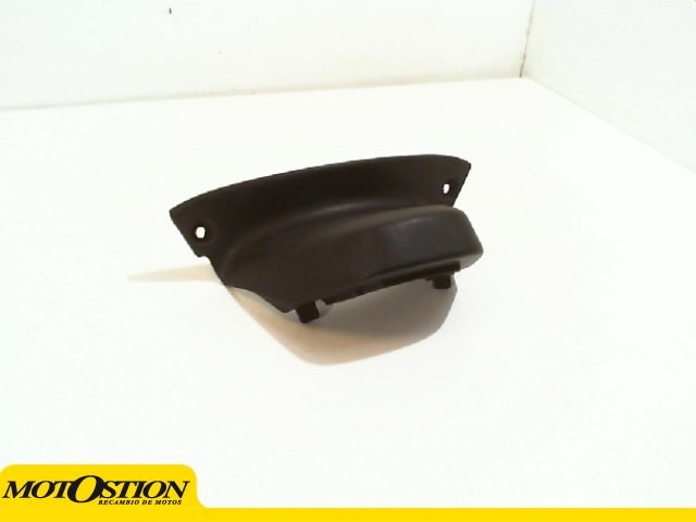 Embellecedor piloto matricula KYMCO XCITING 500 R ABS 500 2007-2012  desguace motos