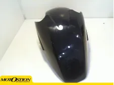 Aleta delantera gris