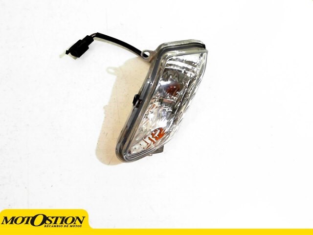 Intermitente delantero izquierdo YAMAHA XMAX  segunda mano
