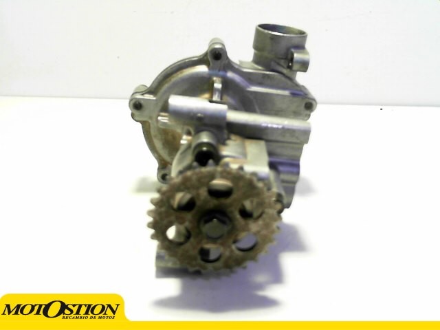 Bomba agua YAMAHA R1 1000 1998-2000  segunda mano