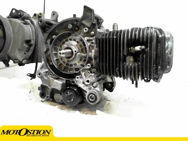 Motor completo del despiece o desguace de una moto Piaggio liberty 125 2009-2011