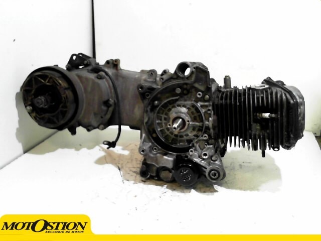 Motor completo del despiece o desguace de una moto Piaggio liberty 125 2009-2011
