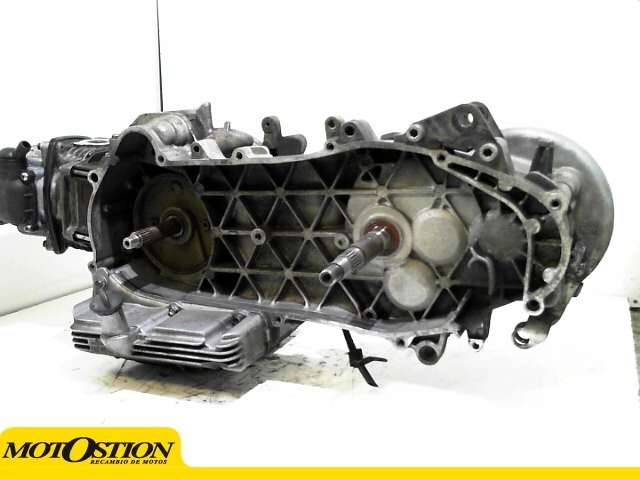Motor completo del despiece o desguace de una moto Piaggio liberty 125 2009-2011