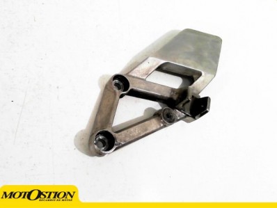Soporte estribera delantero izquierdo HONDA CBR 600 1991-1996  segunda mano