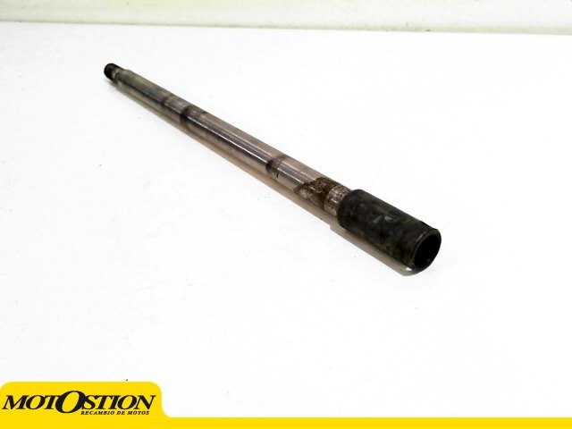 Eje rueda trasera YAMAHA XJ 900 1992-2002  desguace motos
