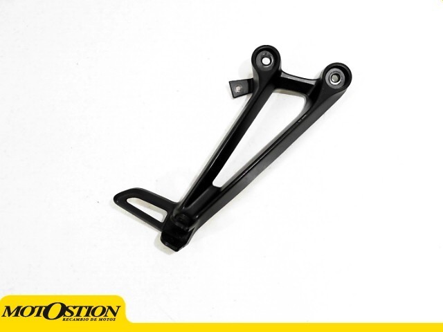 Soporte estribera trasera derecha Yamaha mt 07 2021 - 2022