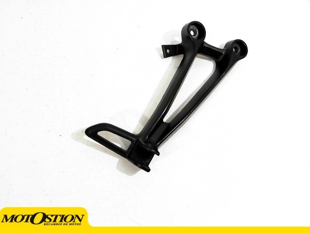 Soporte estribera trasera derecha Yamaha mt 07 2021 - 2022