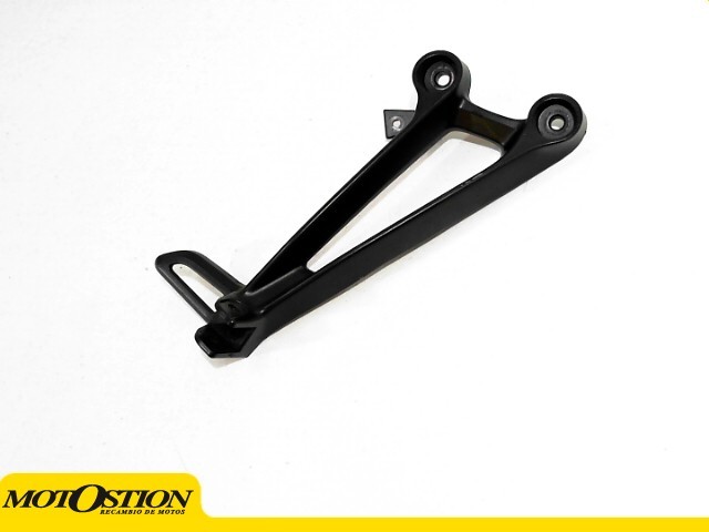 Soporte estribera trasera derecha Yamaha mt 07 2021 - 2022