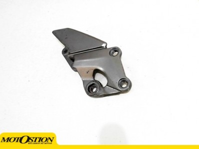 Soporte estribera delantero derecho