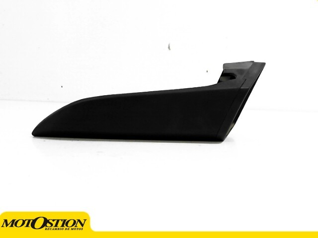 Aireador derecho YAMAHA YBR 125 2005-2006  segunda mano