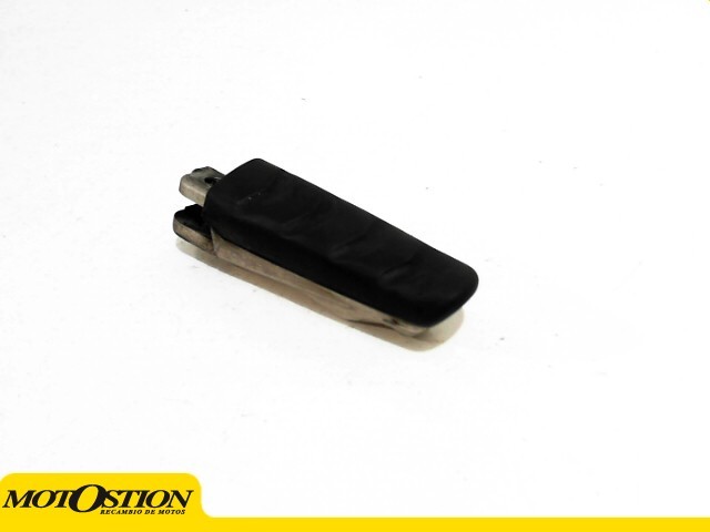 Estribera delantera derecha BMW F800 ST 800 2006-2008  segunda mano