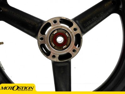 Rueda delantera SUZUKI BANDIT 650 2005-2007 Recambio Ocasion