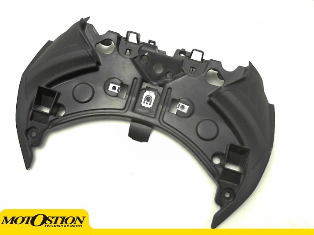 EMBELLECEDOR COLÍN DELANTERO Triumph Street triple 660 s 2020 - 2022