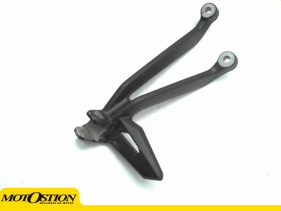 SOPORTE ESTRIBERA TRASERA IZQUIERDA Triumph Street triple 660 s 2020 - 2022