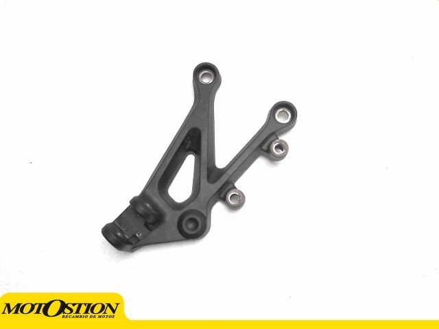 SOPORTE ESTRIBERA DELANTERO IZQUIERDO Triumph Street triple 660 s 2020 - 2022