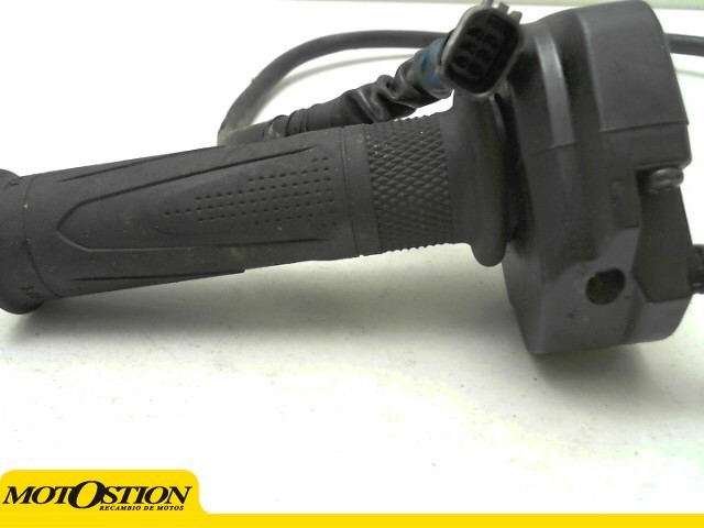 PUñO ACELERADOR COMPLETO Triumph Street triple 660 s 2020 - 2022