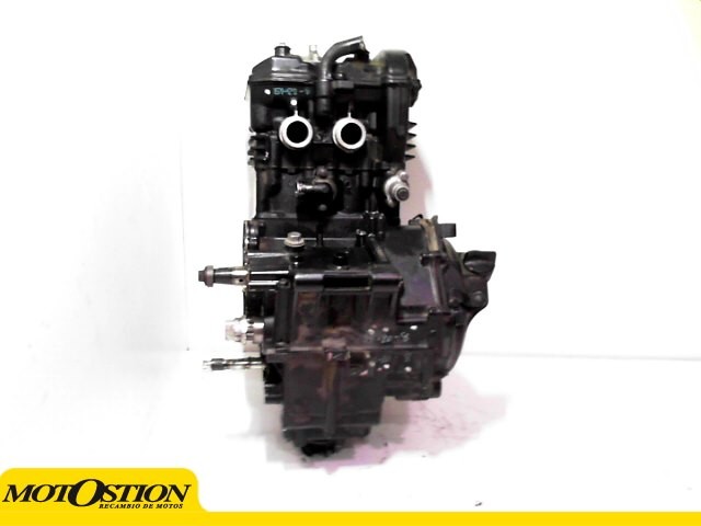 Motor completo del despiece o desguace de una moto Kawasaki zx 250 r 2008 - 2012