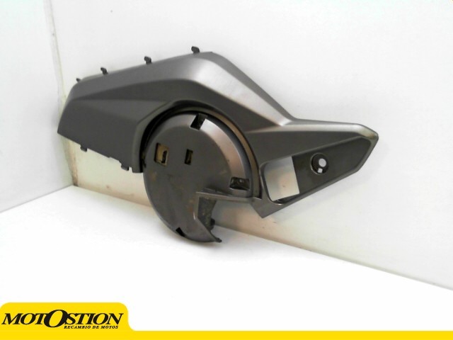 Embellecedor Lateral Izquierdo Kymco AK 550 2017 - 2021
