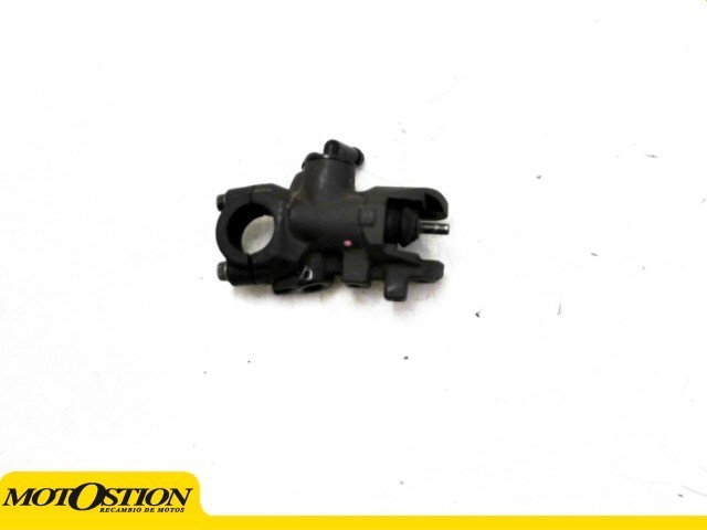 Bomba freno delantero