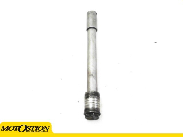 Eje rueda delantera Honda seven 750 1992-2002