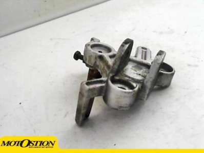 Soporte estribera delantero derecho KAWASAKI GPZ 500 1987-1993  recambios para moto