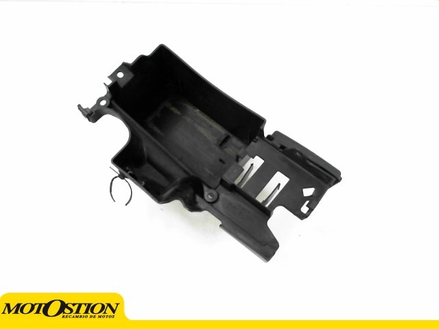 Aleta porta bateria KAWASAKI ER6N 650 2005-2009  desguace motos