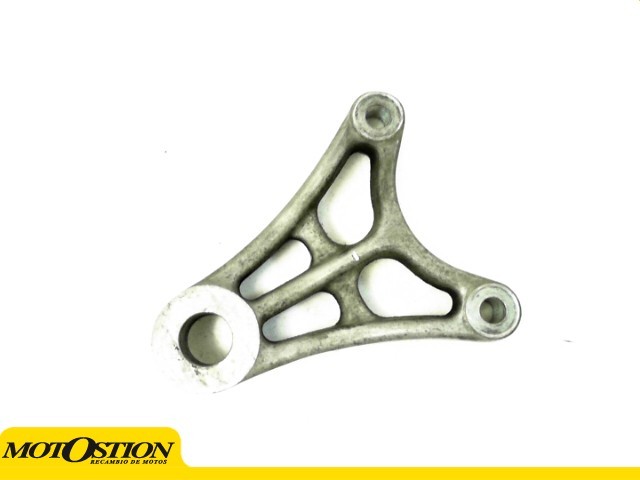 Soporte pinza freno trasera SUZUKI GS E 500 1989-2001  desguace motos