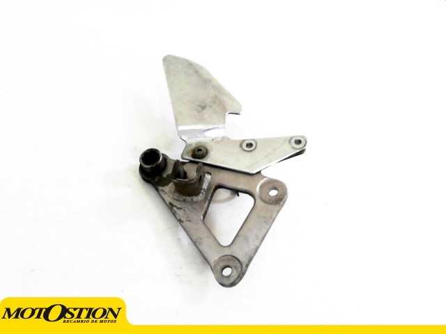 Soporte estribera delantero dcho negro SUZUKI GS E 500 2002-2008  repuestos de motos