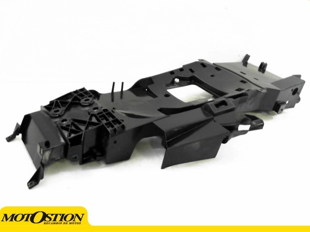 Aleta porta bateria YAMAHA R6 600 2001-2002  moto