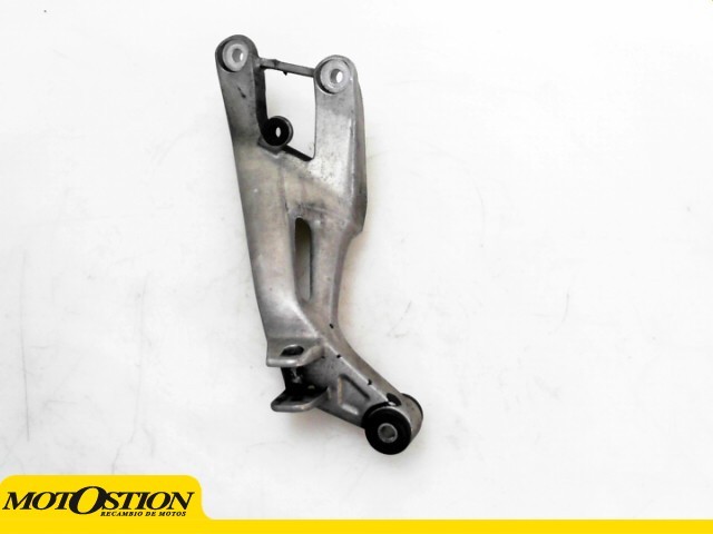 Soporte estribera trasera izquierda HONDA CBR 1100 XX 1100 1998-1999  desguace motos