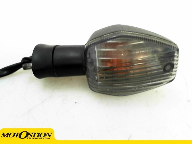Intermitente trasero derecho HONDA CBR R 125 2008-2009  segunda mano