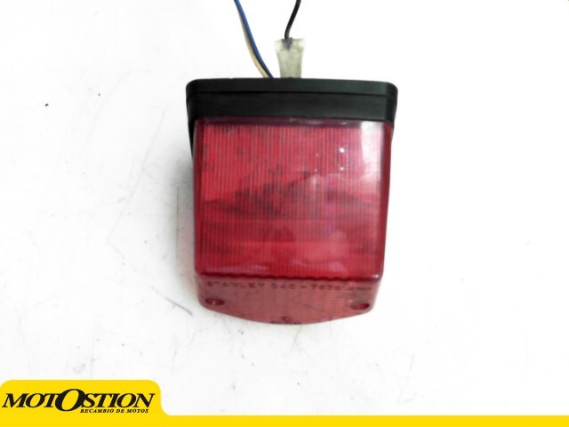 Piloto trasero YAMAHA XT 350 1989-1995  desguace motos