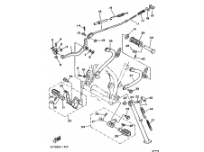 Soporte estribera delantero derecho Yamaha xt 350 1989-1995