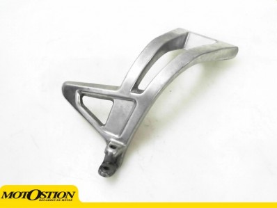 Soporte estribera trasera derecha TRIUMPH SPEED TRIPLE 1050 2006-2007  desguace motos