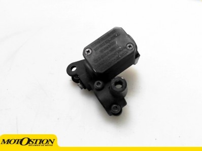 Bomba freno trasero YAMAHA XMAX 125 2006-2010  despiece de moto