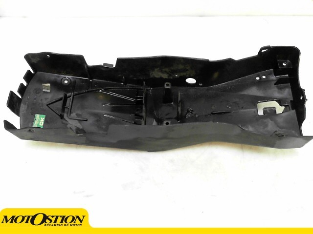 Aleta porta bateria TRIUMPH SPEED TRIPLE 1050 2006-2007  moto