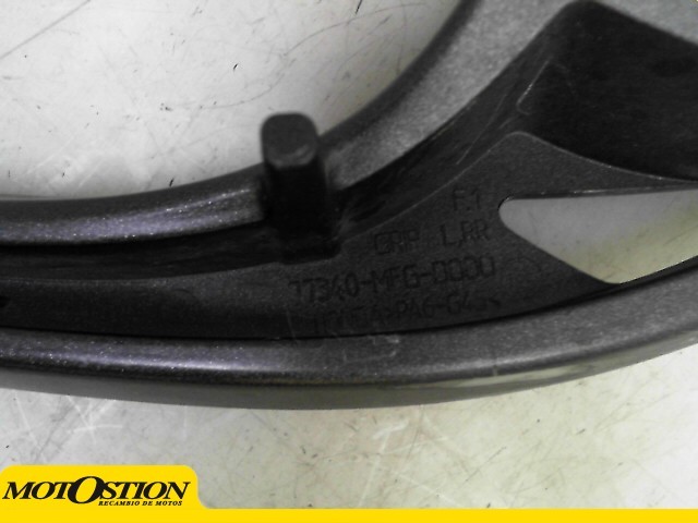 Asidero colin izquierdo negro HONDA HORNET 600 2007-2010  despiece de moto