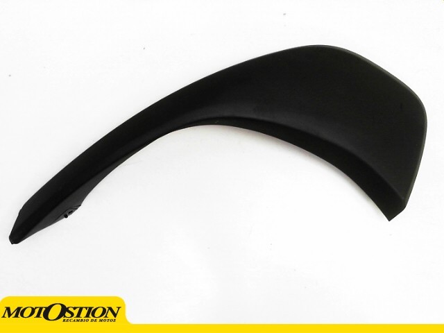 Embellecedor inferior carenado delantero izquierdo Yamaha Tricity 125