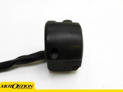 Piña luces izquierda Yamaha Tricity 125 2014 - 2016