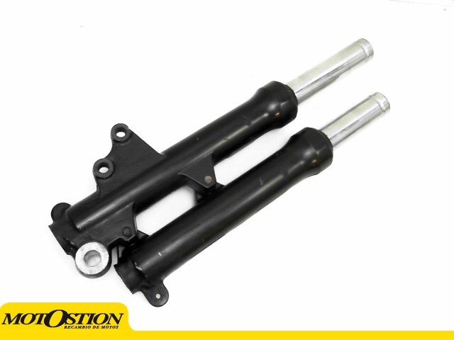 Brazo suspensión derecho Yamaha Tricity 125 2014 - 2016