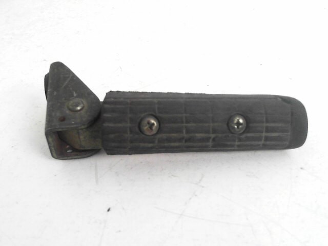 Estribera trasera derecha YAMAHA FZ 750 1985-1986  repuestos de motos