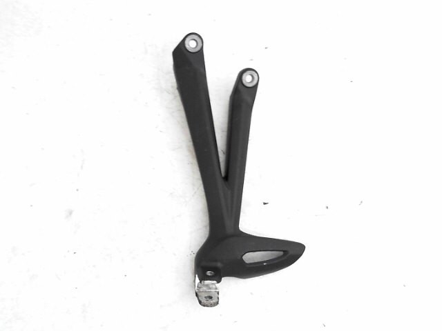 Soporte estribera trasero izquierdo Triumph Street 675 2013 - 2017