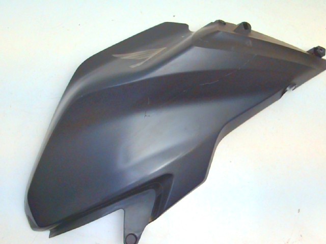 Cubre depósito derecho Honda CB 125 R ABS 2018 - 2020