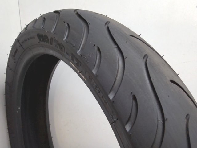 Neumático Michelin 110/70 R 17  Neumáticos