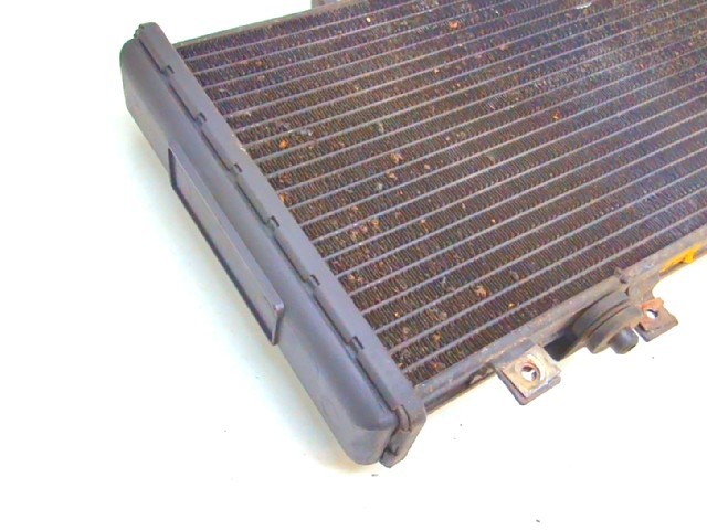 Radiador agua TRIUMPH TROPHY 900 1998-2002  motodesguace