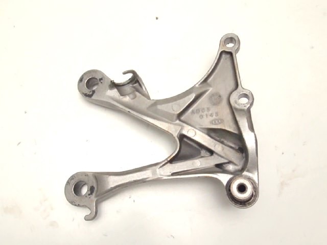 Soporte estribera delantero derecho KAWASAKI ZX 6 R 600 2005-2007  moto