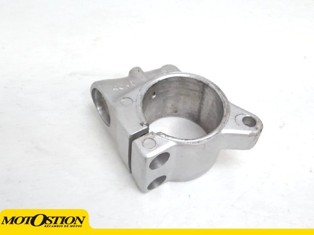 Soporte semimanillar derecho YAMAHA THUNDERCAT 600 1994-2007  segunda mano