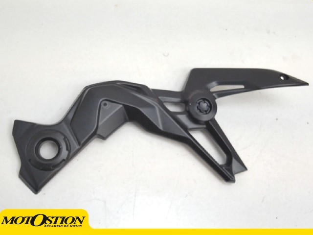 Embellecedor chasis central derecho Kawasaki Z900 E 2020 - 2021