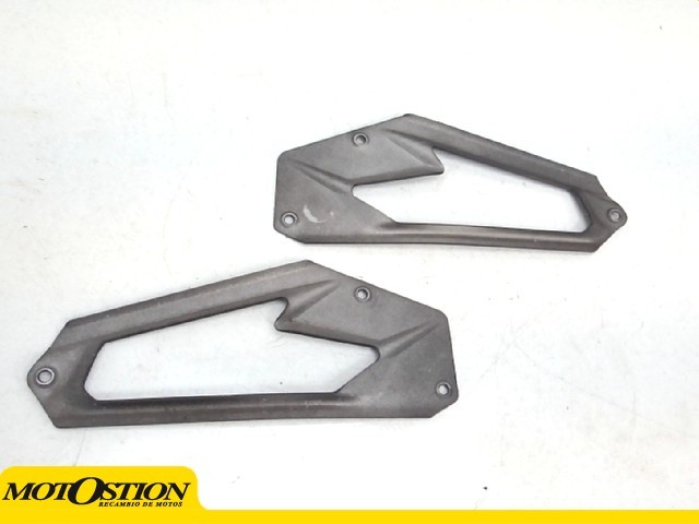 EMBELLECEDORES SOPORTE ESTRIBERAS Kawasaki Z 800 e 2013 - 2016