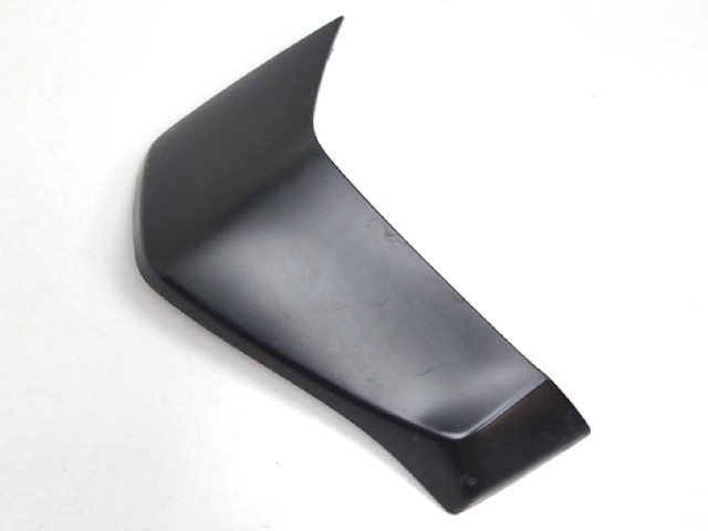 Embellecedor aireador  izquierdo Yamaha MT 125 2020 - 2024